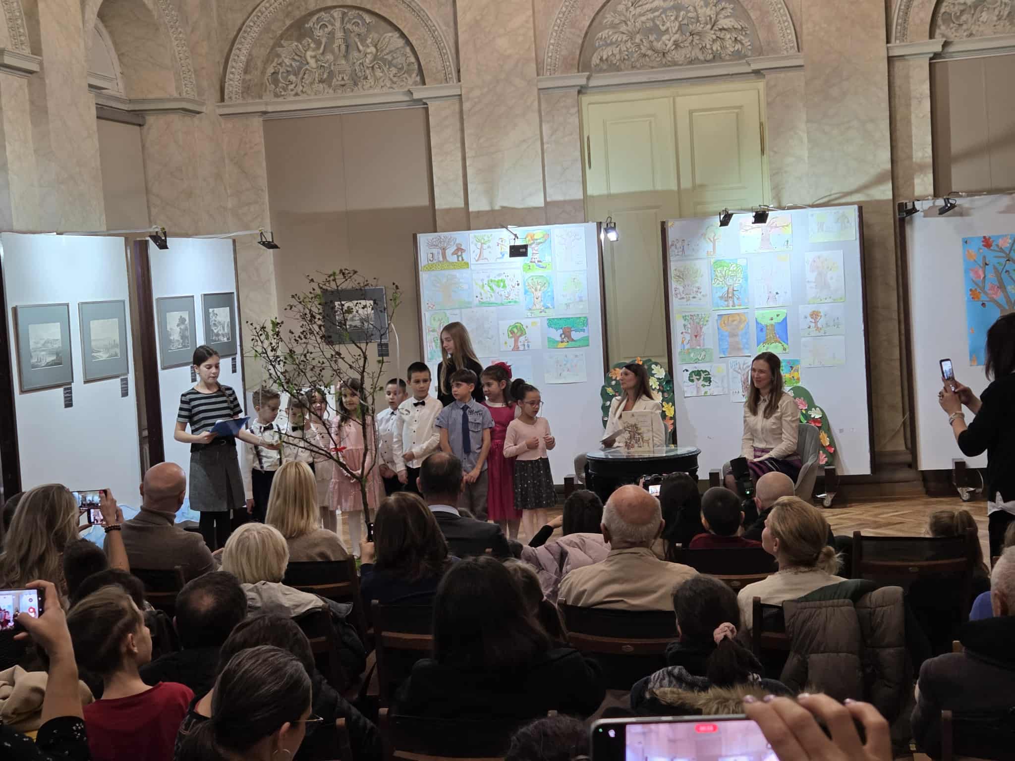 812d6c94 f46c 483d b399 f2c1c599eecd