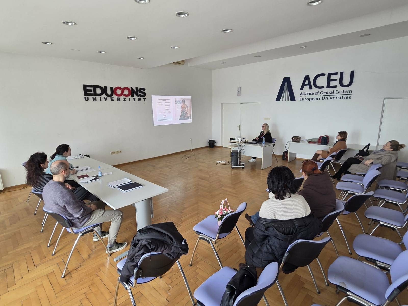 e03bd87b c1a9 4ac4 801d 7330354cfcdd