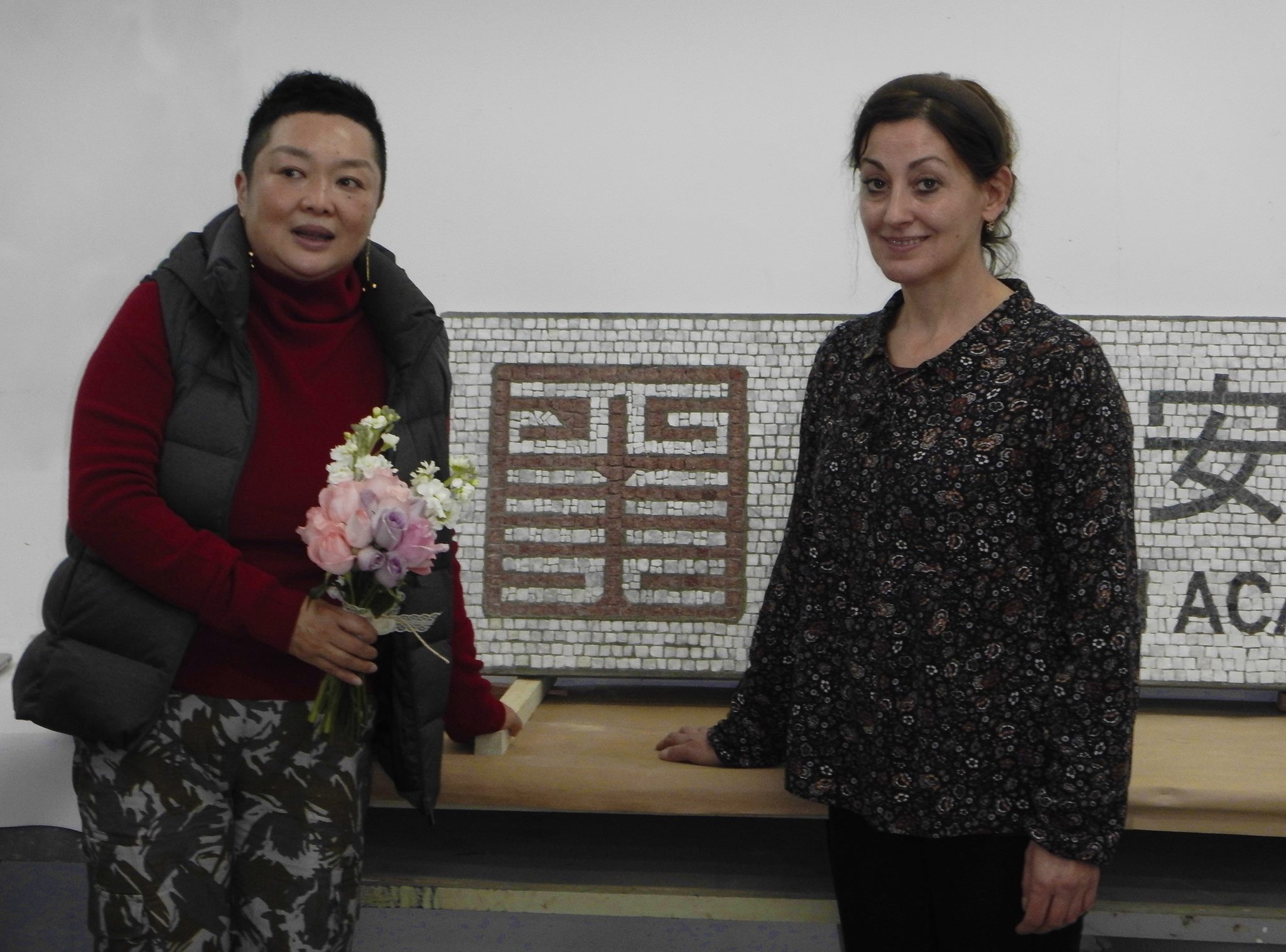 2 Snežana J Oldja i direktorka odseka za primenjenu umetnost Wang Meng Meng