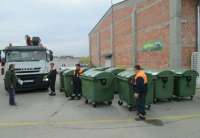 U poslednja tri dana radnici pogona ,,Iznošenje smeća” JKP ,,Higijena” Pančevo u gradu su postavili 170 novih kontejnera - 80 metalnih i 90 plastičnih zapremine 1,1 kubika