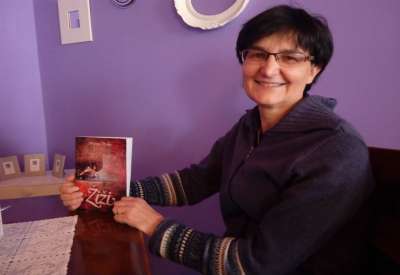 Mirjana Uzelac iz Pančeva pobednica je Portalibrisovog konkursa “Vrata knjige 2016.” za najbolju tinejdž fantastiku a nagrađeni roman “Žiži” biće predstavljen na Sajmu knjiga