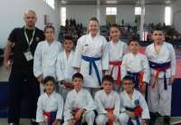 U Botošu na tradicionalnom Kupu Zadrugara nastupili su najmlađi takmičari KK Dinama i osvojili 10 medalja