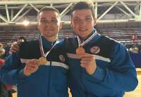 Nikola Jovanović i Slobodan Bitević osvojili su zlatne medalje na seniorskom prvenstvu Srbije u karateu