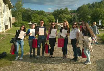 Na Republičkom takmičenju iz srpskog jezika, za srednjoškolce, u Tršiću, nagrade je osvojilo šest učenika gimnazije 