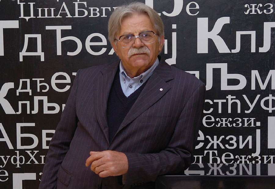 Ljubivoje Ršumović je objavio 92 knjige, uglavnom za decu