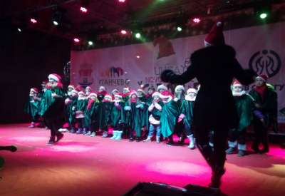 Dečji hor Vokal kids održao je koncert na otvaranju manifestacije Ulica novogodišnje čarolije