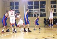 Košarkaši Kris Krosa pobedili su ekipu Akademika iz Srbobrana sa 105:69