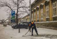 JKP Higijena i tokom noći i danas angažovala je radnike na čišćenju gradskih ulica od snega