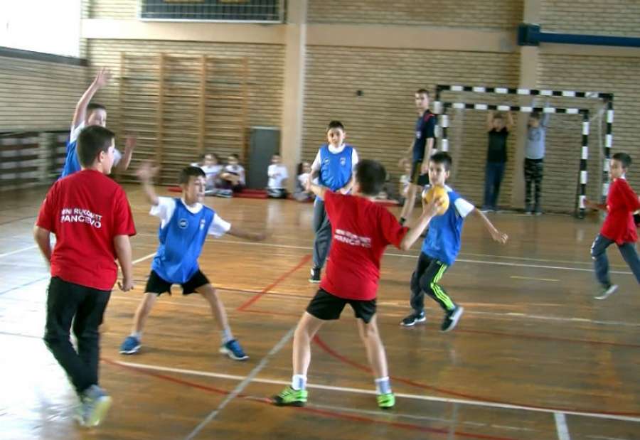 U Osnovnoj školi „Sveti Sava” održano je takmičenje timova učenika drugog i trećeg razreda