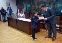 Pohvalnice je đacima uručio gradonačelnik Pančeva Saša Pavlov