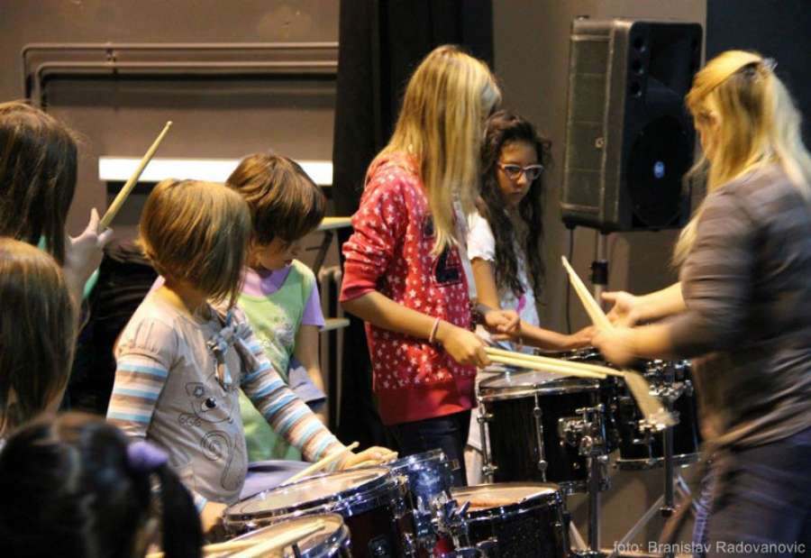 Ovako je bilo pre dve godine u Pančevu u školi za bubnjarke