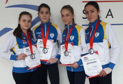 Članice štafete AK Dinamo iz Pančeva koje su osvojile srebrnu medalju
