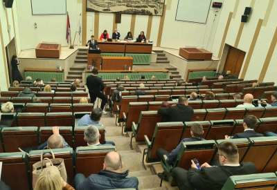 Predlog rebalansa budžeta obrazložio je gradonačelnik Pančeva Aleksandar Stevanović. On je rekao da se radi o razvojnom, investicionom budžetu i dodao da je sada u gradskoj kasi 8,41 milijarda dinara