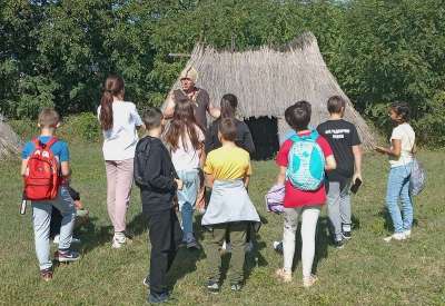 Petaci iz Osnovne škole „Jovan Jovanović Zmaj“ iz Kovina su u utorak, 3. oktobra, posetili Starčevo