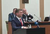 Najznačajnije tačke dnevnog reda odnosile su se na usvajanje novog Plana generalne regulacije naseljenog mesta Kačarevo, kao i izmene i dopune vi&scaron;e planova generalne i detaljne regulacije na teritoriji grada