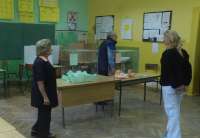 Glasači odlučili - po 15 mesta SNS-u i u Omoljici i u Dolovu