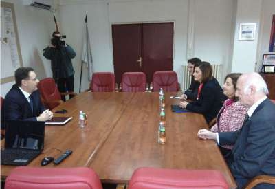 Saša Pavlov, gradonačelnik Pančeva u razgovoru sa ambasadorkom Makedonije i njenim saradnicima