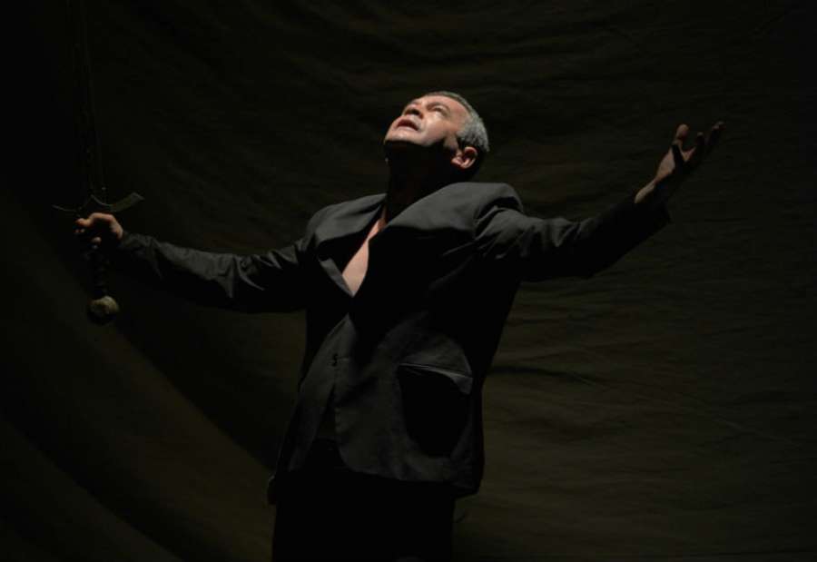 Nebojša Glogovac - predstava Hamlet, JDP