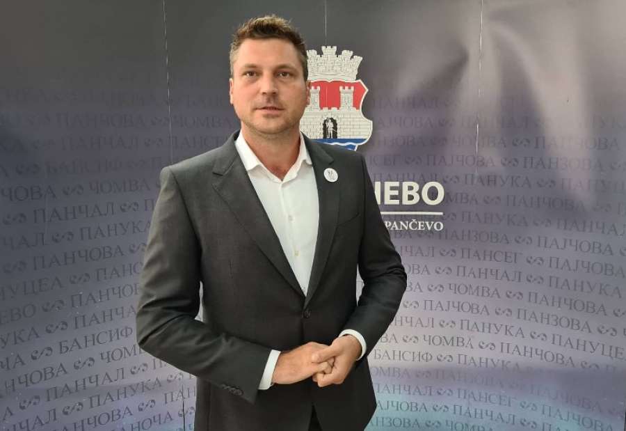 Gradonačelnik Pančeva Aleksandar Stevanović čestitao je mladima Dan mladih