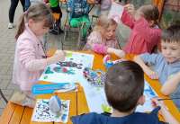 JKP „Zelenilo“ Pančevo je, kao organizator ovog prazničnog druženja, za „male“ učesnike obezbedilo sav neophodni materijal i edukativne bojanke 