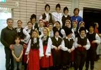 Koreografi iz Omoljice Dejan Ćosić i Bogoljub Potkonjak, sa dečijim folklornim ansamblom iz Sindelfingena nastupili su na 7. Evropskoj folklornoj smotri Nemačke za decu, u Štutgartu, a njihova koreografija je upravo osvojila srebrnu medalju