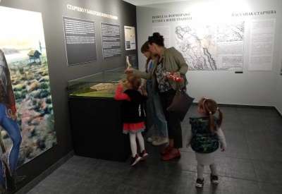 Nakon muzičkog programa zainteresovani su obilazili postavke muzeja čime je završeno ovogodišnje održavanje Noći muzeja u Starčevu