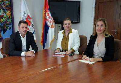 U Gradskoj upravi Pančevo gradonačelnik Pančeva Aleksandar Stevanović održao je sastanak sa Natašom Stanisavljević, komesarkom za izbeglice i migracije Republike Srbije