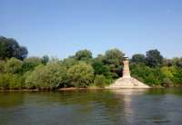 Na delu Dunava kod Pančeva (551 cm) i Kovina (558 cm) jutros je uvedena redovna odbrana od poplava na oko 69 kilometara