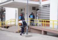 Radnici Higijene dezinfikovali su ulaze i prostorije Bolnice