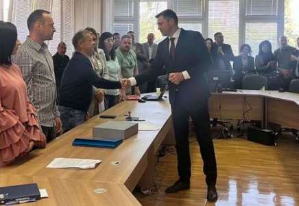 Lista „Aleksandar Vučić – Pančevo sutra“ predala listu potpisa za izlazak na lokalne izbore