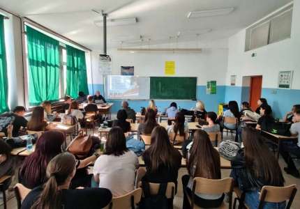 Edukacija osnovaca i srednjoškolaca o dobrobiti životinja