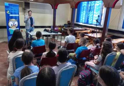 Književno druženje dece s pesnicima u okviru projekta „Dolovo je poezija“