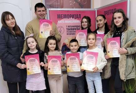 Učenici iz Dolova nagrađeni na međunarodnom festivalu u Smederevskoj Palanci