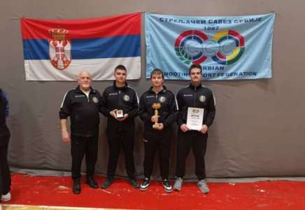 Juniori pištoljem iz SD „Pančevo 1813“ ponovo šampioni Srbije, miks ekipa četvrta