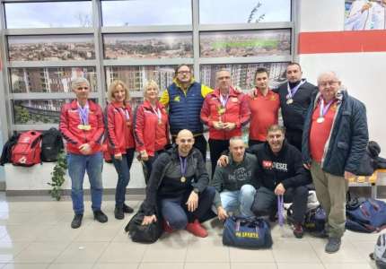 Plivači Sparte iz Pančeva osvojili 35 medalja na Masters Prvenstvu Srbije