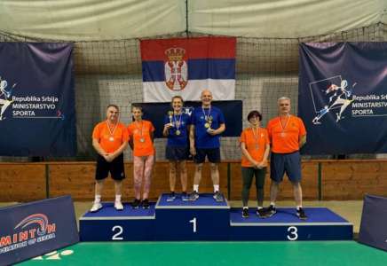 Badminton: Dinamu tri titule i jedno srebro na državnom prvenstvu za veterane