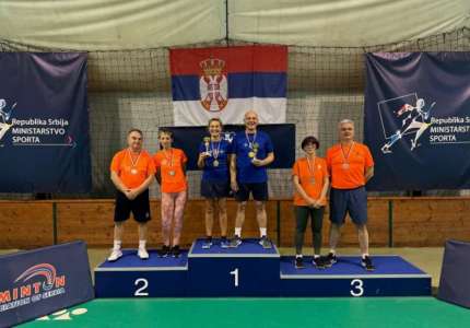 Badminton: Dinamu tri titule i jedno srebro na državnom prvenstvu za veterane