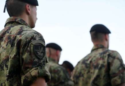 Uvođenje u vojnu evidenciju, dobrovoljno služenje vojnog roka sa oružjem i vojno stručno osposobljavanje