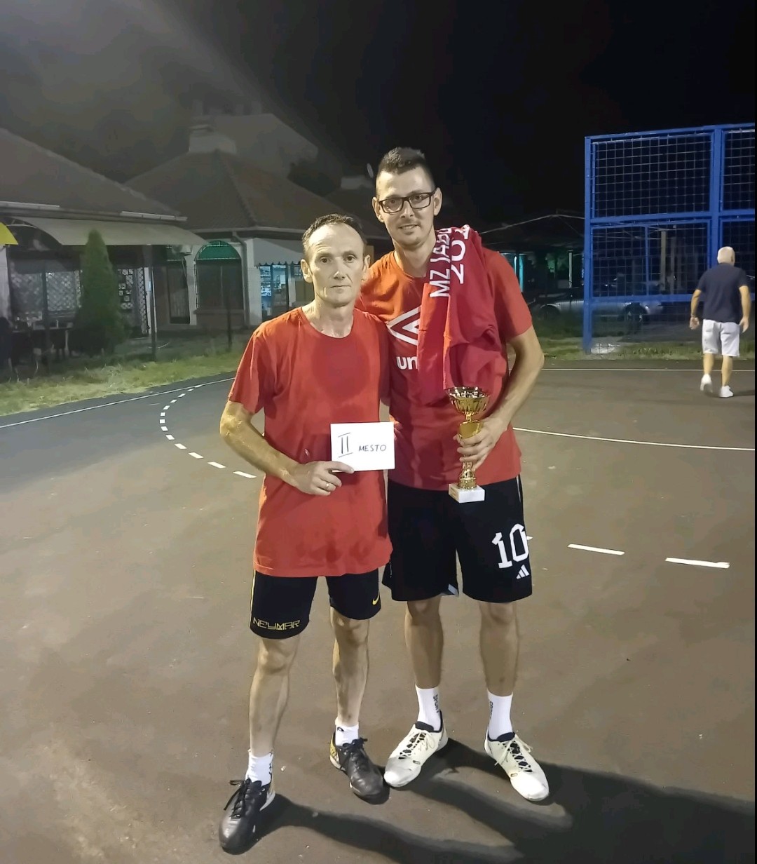 IMG ee4b4fdec69e1d45f00ea78fdd70fd13 V