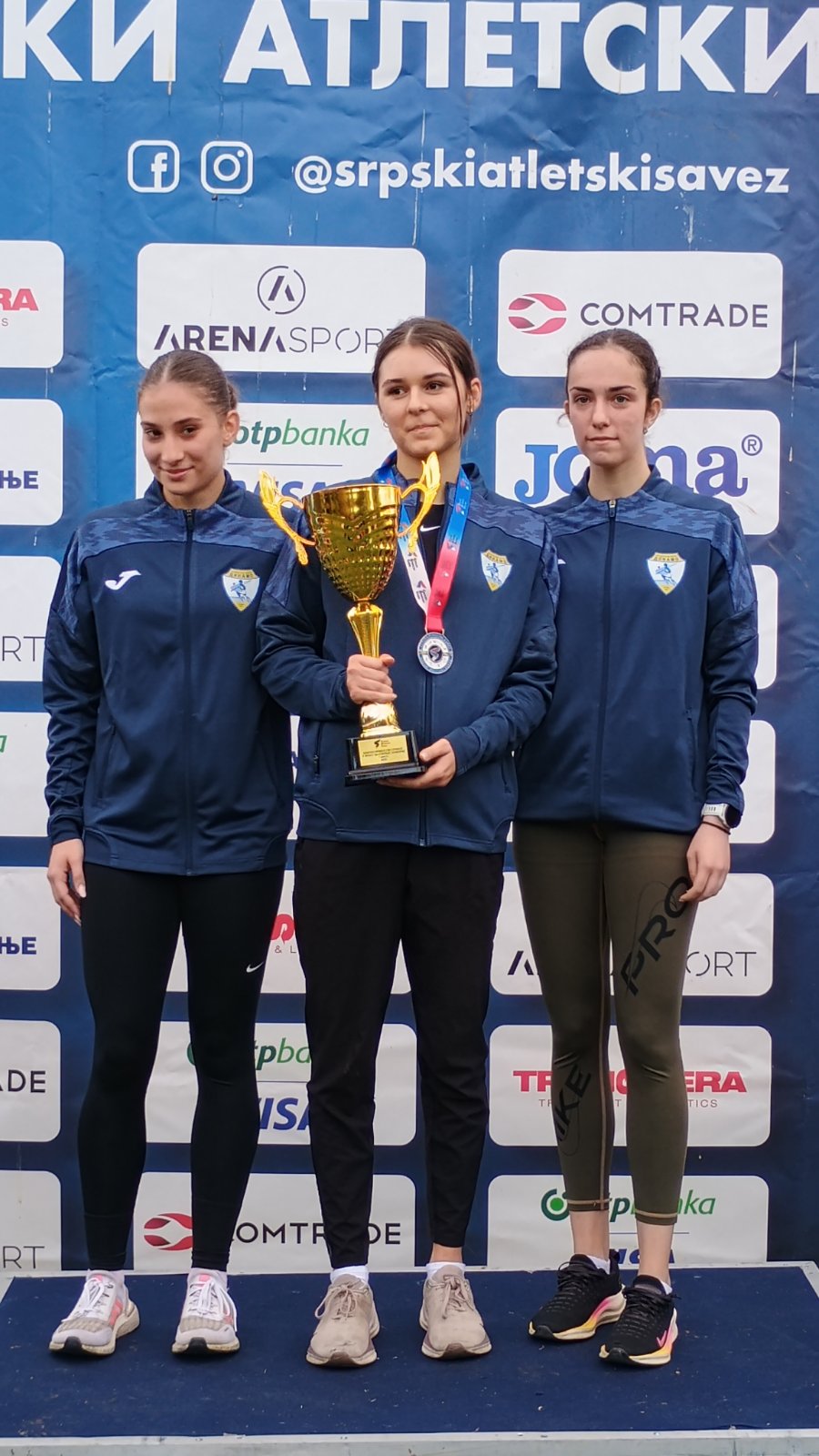 Zlatna ekipa juniorki AK Dinamo Pančevo