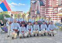 Članovi KUD Banatski vez 28. juna otputovali su u Bosnu i Hercegovinu gde su u Brčkom nastupili na 22. Smotri folklora &bdquo;Vidovdan 2025&ldquo;