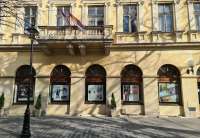 Biletarnica Kulturnog centra Pančeva otvorena je od ponedeljka do petka od 13 do 21h, subotom od 11 do 21h, dok je nedelja neradni dan