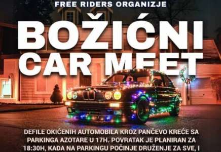 Defile okićenih automobila 5. januara kroz Pančevo