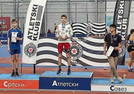 Pet medalja za AK Dinamo na početku zimske sezone